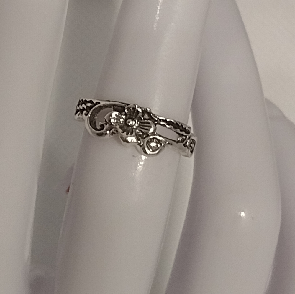 Bohemian Style Ring - Floral